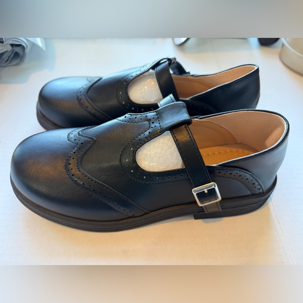 Classic Black and Brown Women's Mary Jane Brogue Loafers size 8 - Picture 5 of 10
